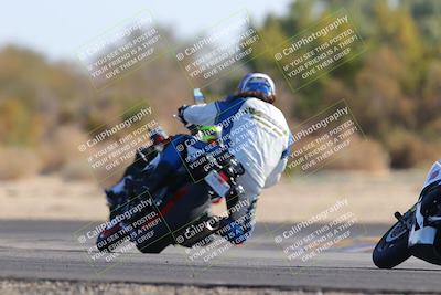 media/Dec-18-2022-SoCal Trackdays (Sun) [[8099a50955]]/Turn 7 Backside (1125am)/